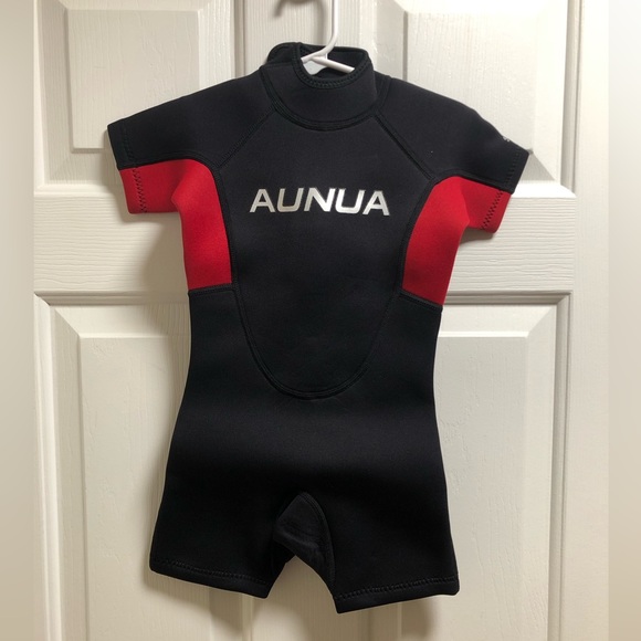 NWT! Aunua 3mm kids shorty neoprene wetsuit - Picture 1 of 5